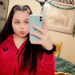 Meet your Posher, Maddie